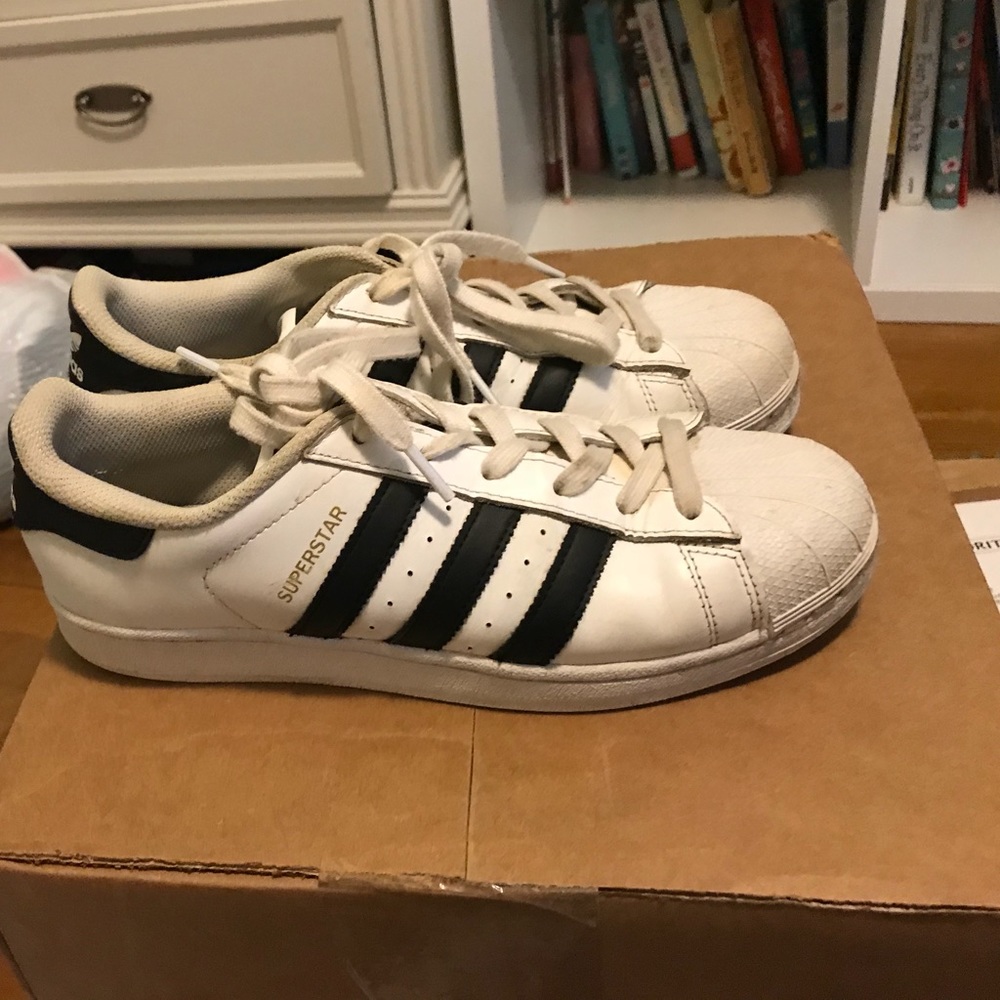 Black and white Addis